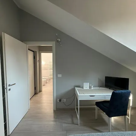 Апартаменты Splendida Mansarda Nel Cuore Della Citta